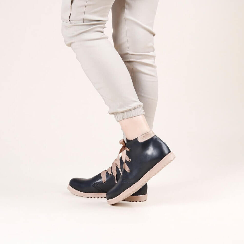 Bota Valete Preto claro Lisa com bege Alice 12