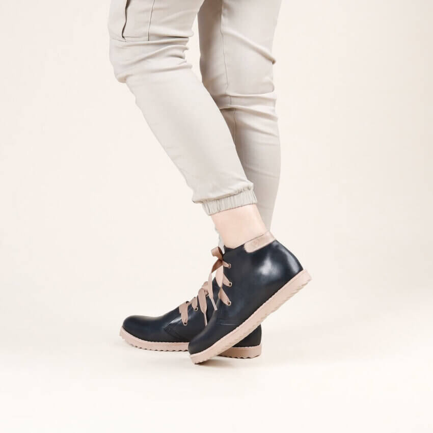 Bota Valete Preto claro Lisa com bege Alice 12