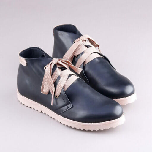 Botinha Alice Valete Lisa preta claro bege 04