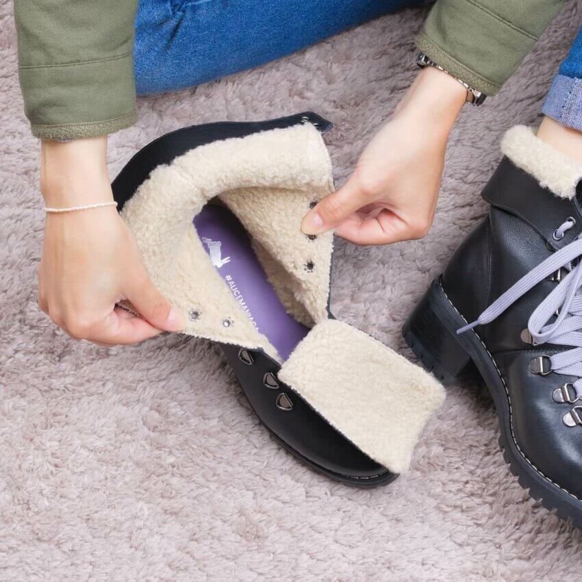 bota black rabbit preta fluffy com pelo _MG_4936