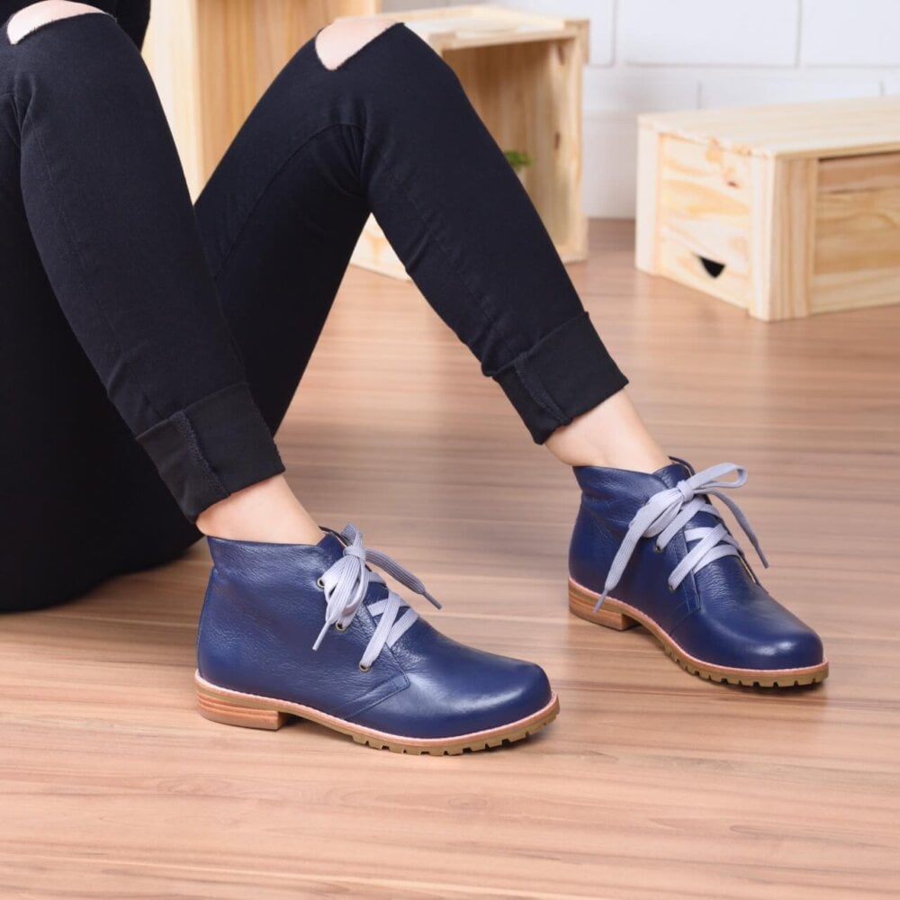 bota mad azul detalhe