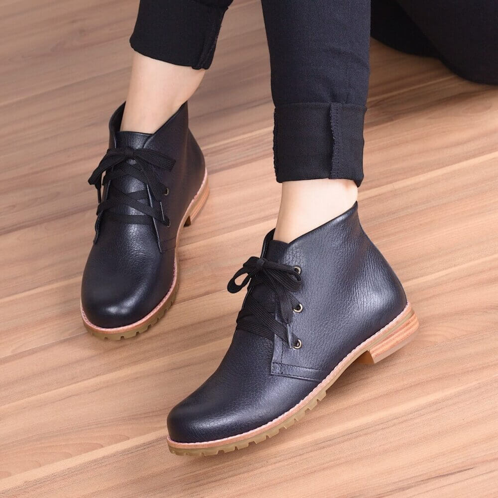 bota mad preta cadarço preto