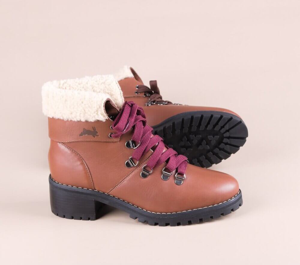 bota marrom alice de copas em couro com pelo_MG_4578