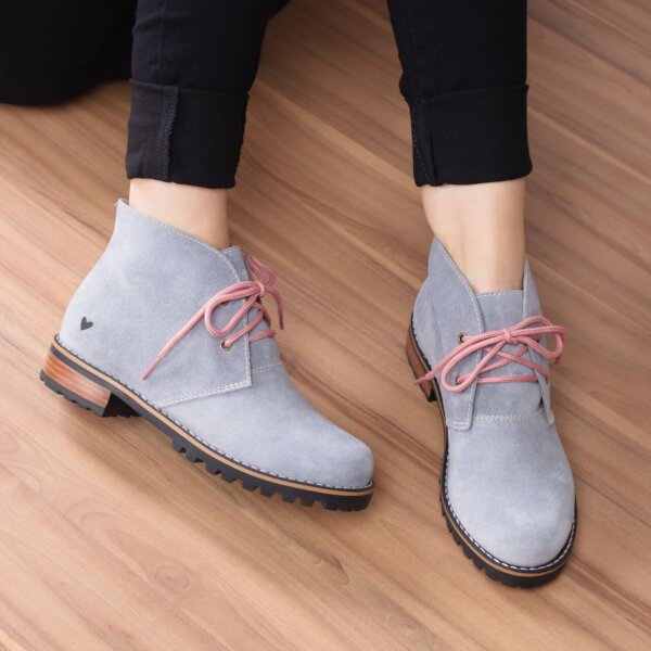 bota cinsa insane grey cadarço rosa