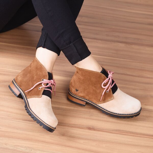 bota marrom bege insane cano curto em couro IMG_8306