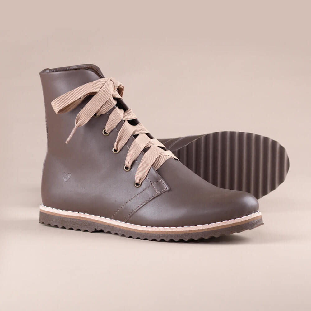 Valete Média Brown 02 cadarço bege