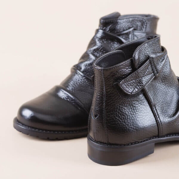 Mad Absolem All Black cota com detalhe de coração