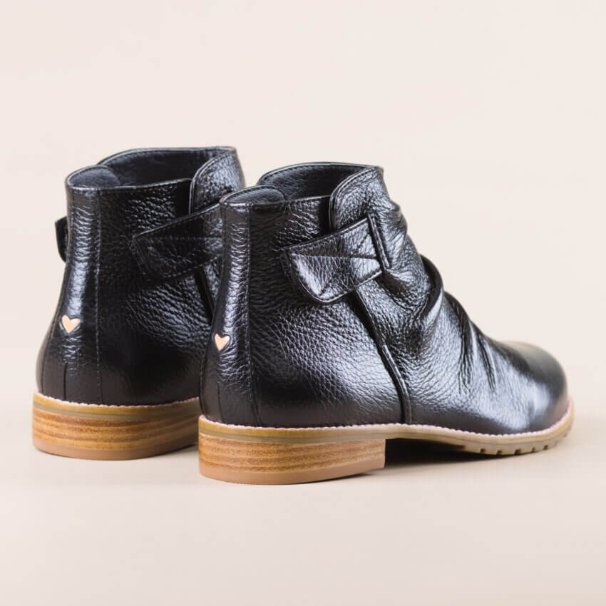 Mad Absolem Preta Bota em couro franzido com detalhe em coração