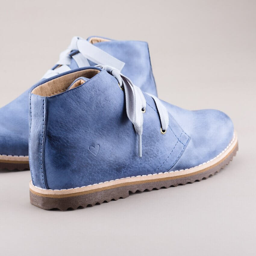 bota couro azul comcadarco azul traseira