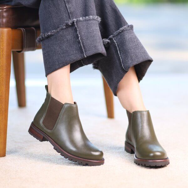Black Rabbit Chelsy Moss 2 Bota em couro legítimo modelo Chelsea Alice de Copas