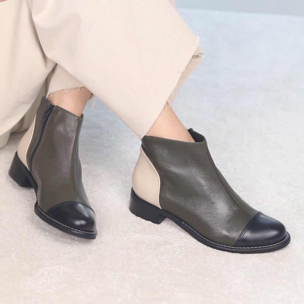 Switch Olive Bota em couro Alice de Copas 03