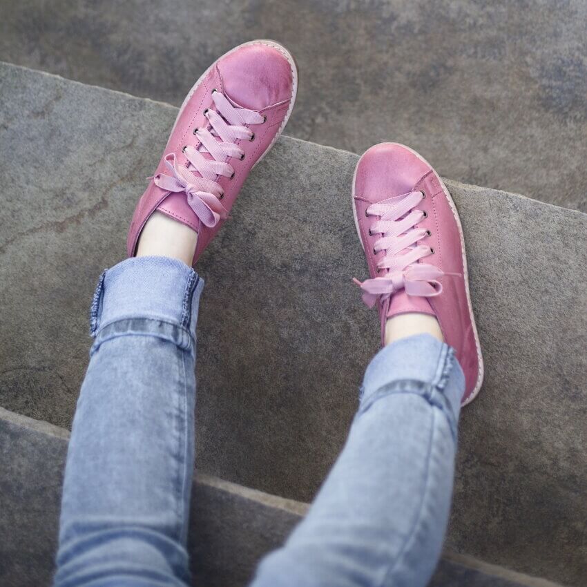 Bota cano curto dust blackberry em couro alice de copas 01