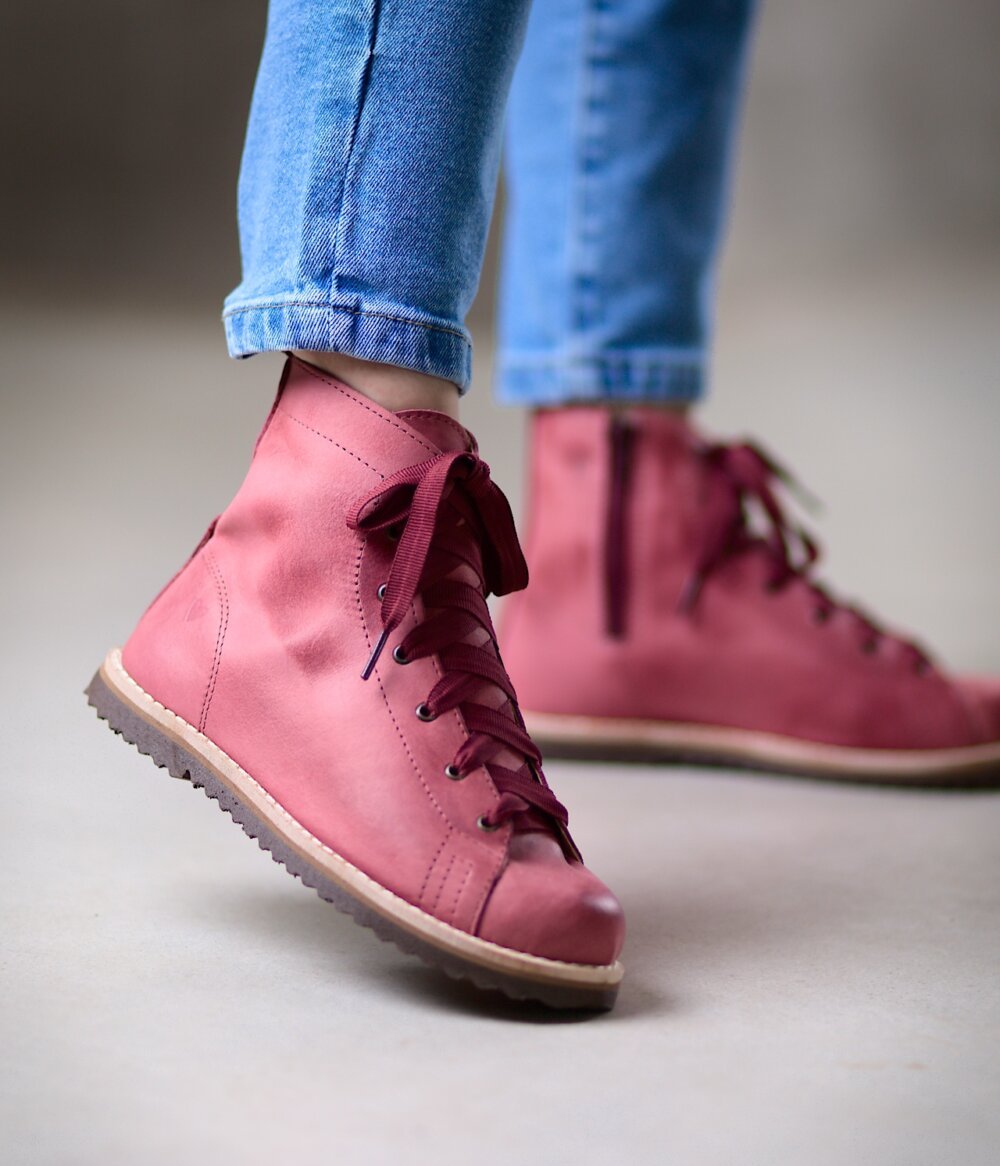 Bota Dust Média Blackberry 01