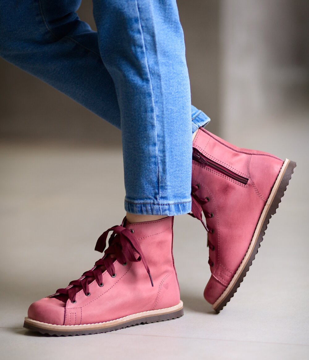 Bota Dust Média Blackberry 05