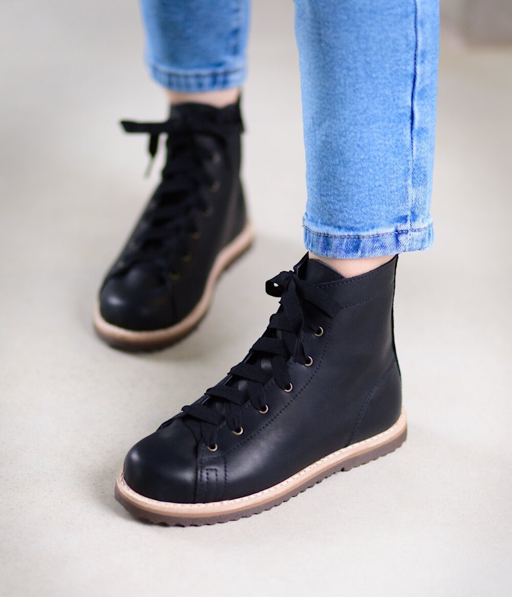 Bota Dust Média Preta IMG_3675