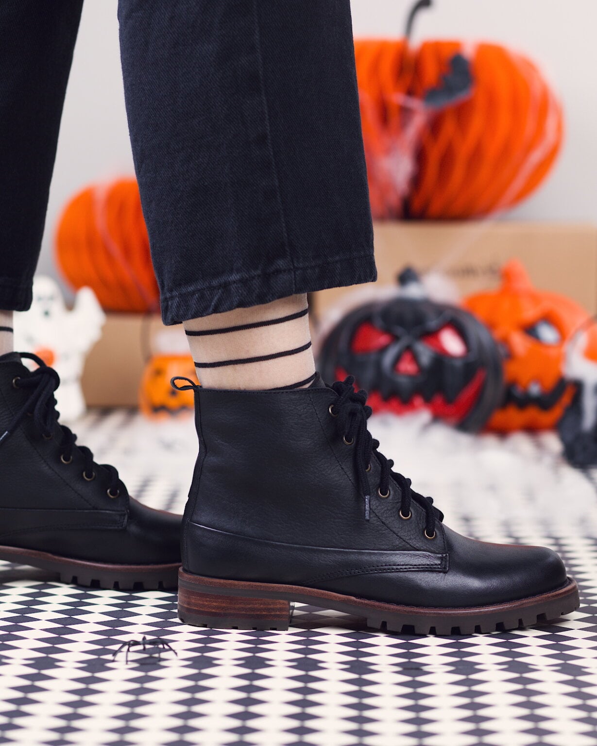 Bota heart preta halloween